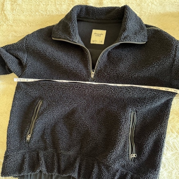 ⭐️Abercrombie & Fitch Sherpa black sweater jacket - Picture 10 of 10